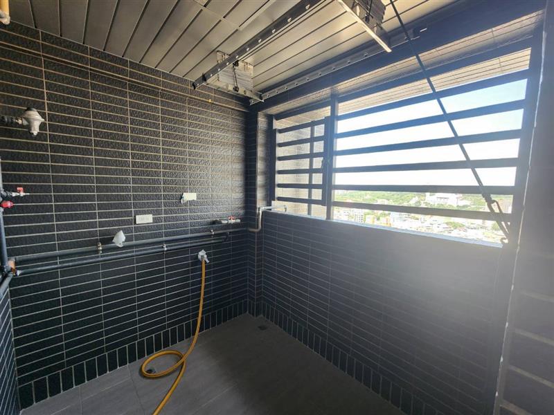 社宅🏠鼎強輕屋齡景觀可寵2房車位近文藻國1巨蛋📞愛窩,愛窩 iwow house