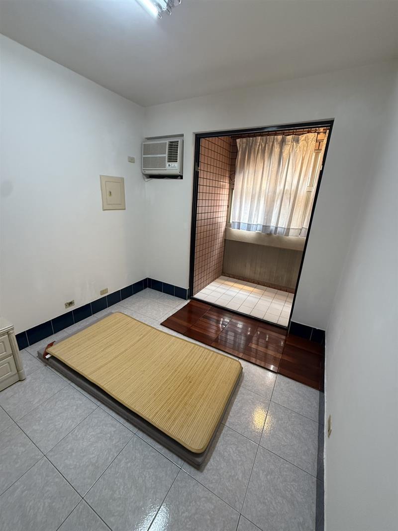 社宅🏠仁怡一仁武商圈萌寵三樓透天車庫4房含地下室📞愛窩,愛窩 iwow house