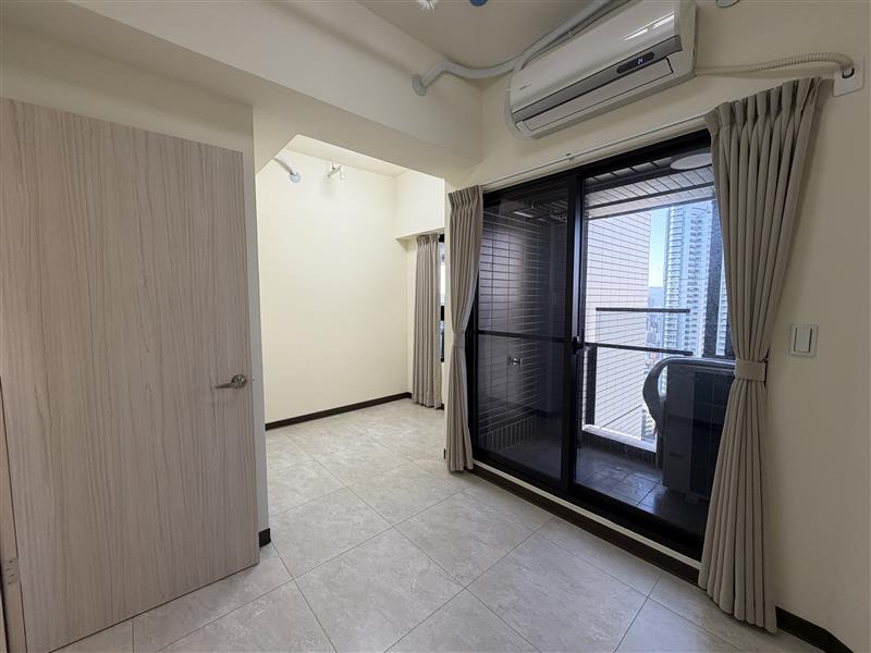 社宅🏠中山一27F民生臻愛2+1房車位近新崛江捷運📞愛窩,愛窩 iwow house