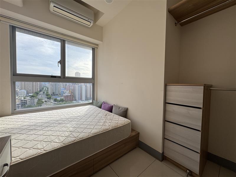 文學電梯萌寵採光2房近左營高鐵捷運📞愛窩,愛窩 iwow house