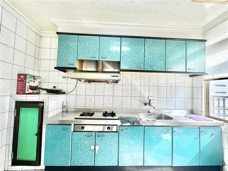 社會住宅🏠文恩高鐵商圈採光3房榮總愛窩,愛窩 iwow house