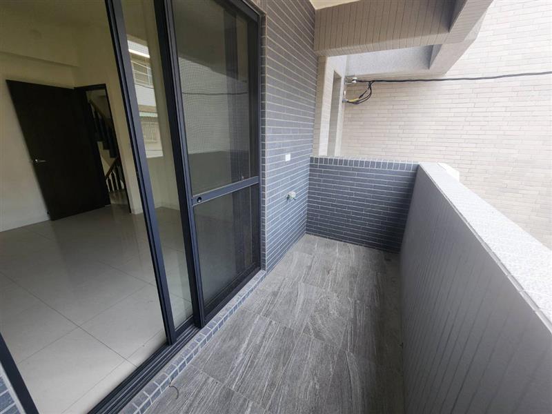 久堂路邊店面全新完工美墅近九曲堂火車站📞愛窩,愛窩 iwow house