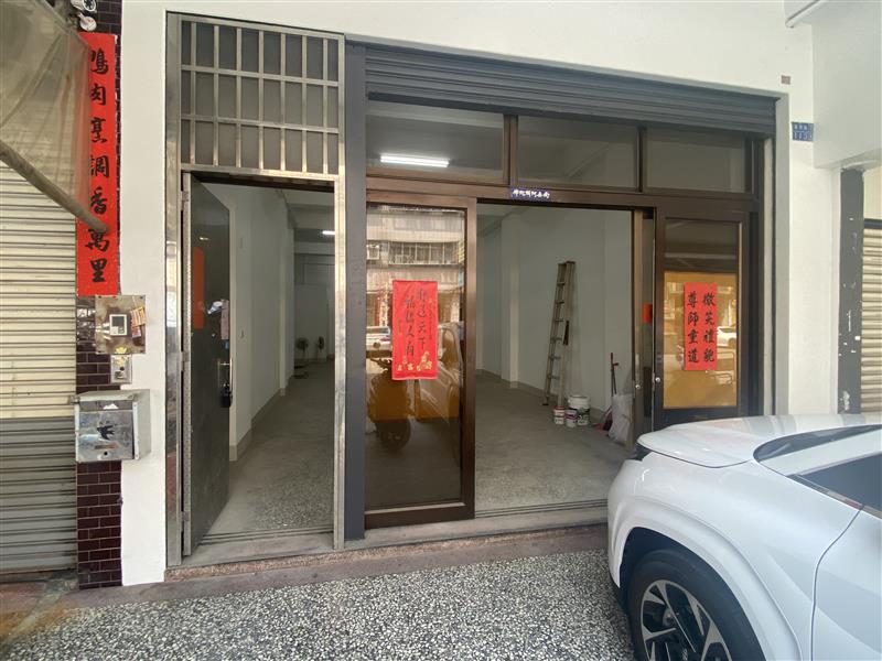 富野鹽埕埔新樂街商圈金店面近輕軌📞愛窩,愛窩 iwow house