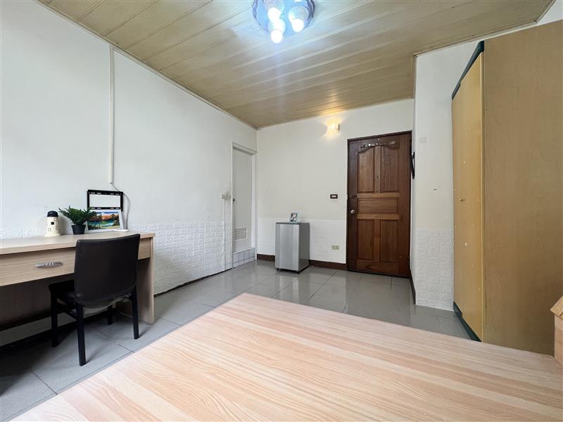 學源302三多商圈電梯採光房可租補近光華夜市📞愛窩,愛窩 iwow house