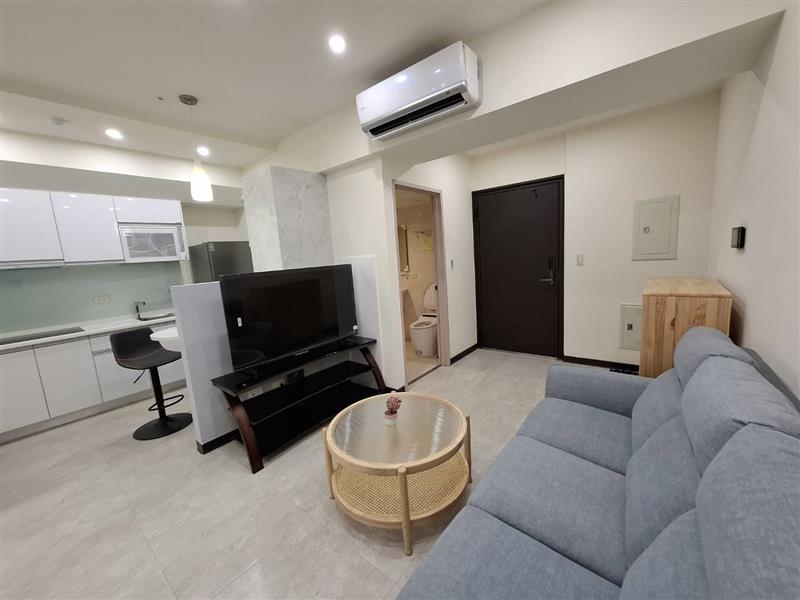 【稀有】全新未住 愛河第一排 高樓層景觀二房 (陽台直接看高雄流行音樂中心),愛窩 iwow house