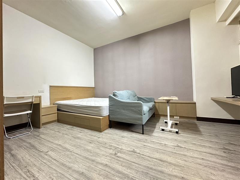 社宅🏠三多三14F三多商圈可租補精裝採光套房近捷站📞愛窩,愛窩 iwow house