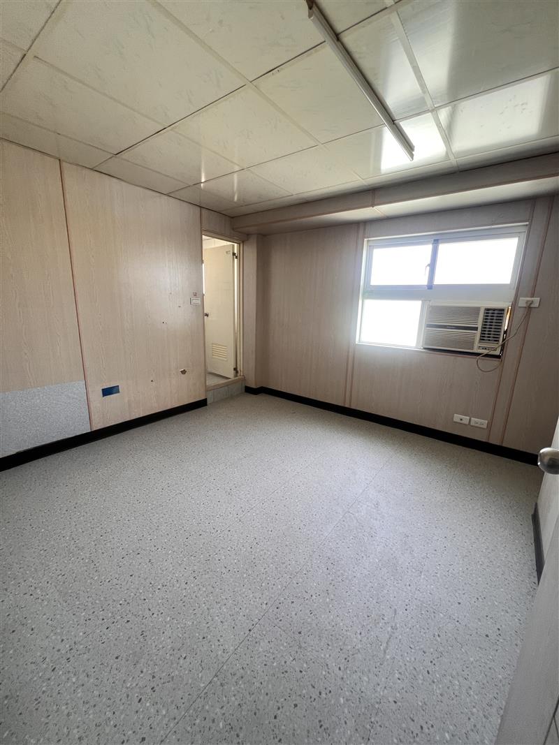 軍校公寓3+4樓7房空屋近世運捷運台積加工區📞愛窩,愛窩 iwow house