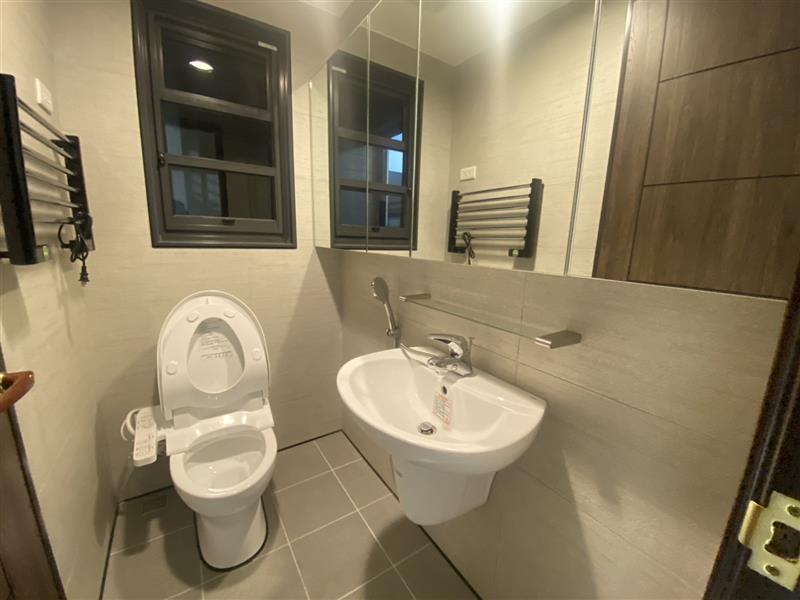 社宅🏠八德一136電梯採光2房優質社區近信義國小站📞愛窩,愛窩 iwow house