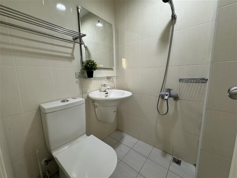 建興#8建工商圈雙租補採光房近高科大📞愛窩,愛窩 iwow house