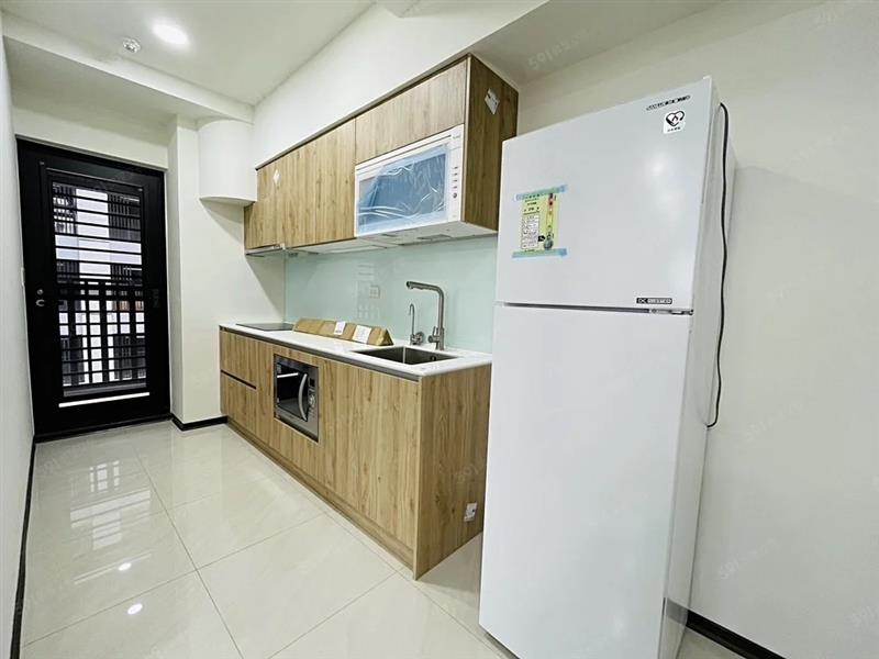 社宅🏠美術東四21F美術館特區景觀萌寵美宅近台鐵📞愛窩,愛窩 iwow house
