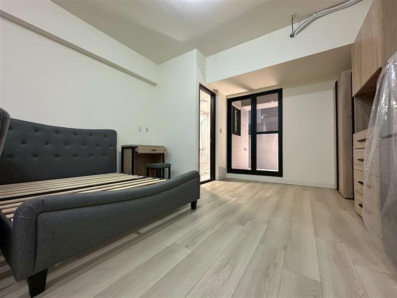 社宅🏠大中二2F全新電梯採光萌寵獨立套房近高鐵📞愛窩,愛窩 iwow house