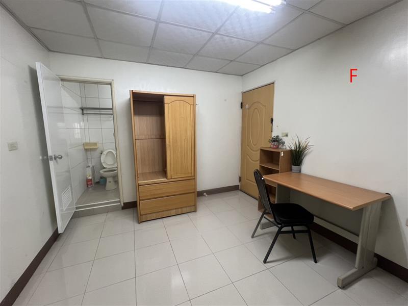 自由34套房F大社商圈採光近大社夜市📞愛窩,愛窩 iwow house