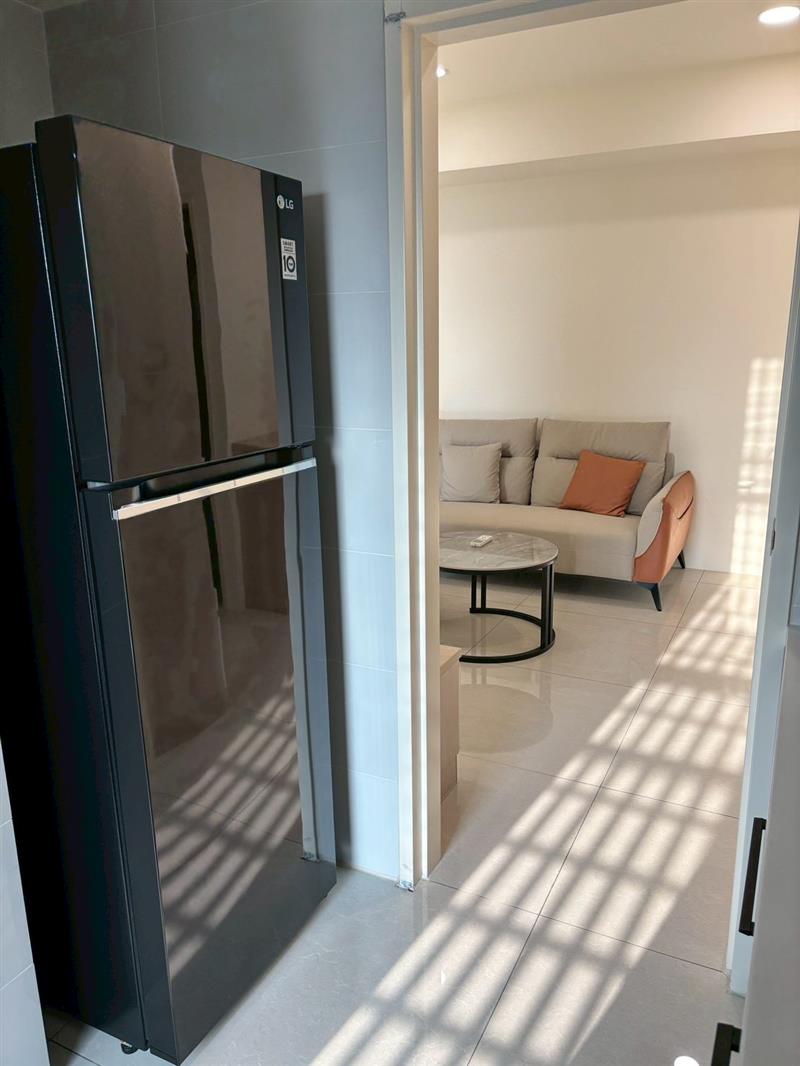 社宅🏠大中二陽高鐵商圈電梯採光2房車位三鐵共構近國10愛窩,愛窩 iwow house