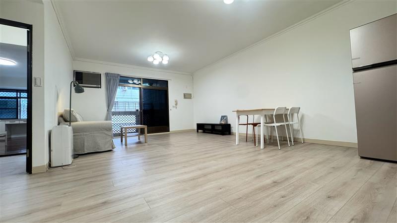 社宅🏠興中一三多商圈家具家電全3房美寓機車位近捷運📞愛窩,愛窩 iwow house