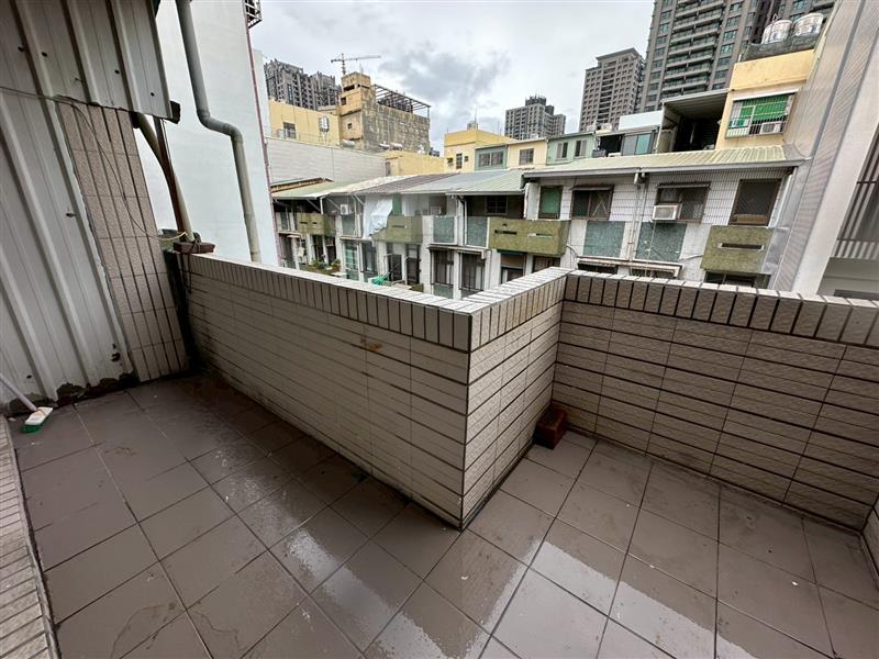 社會住宅🏠銀川內惟商圈萌寵二樓透天採光5房近美術館📞愛窩,愛窩 iwow house