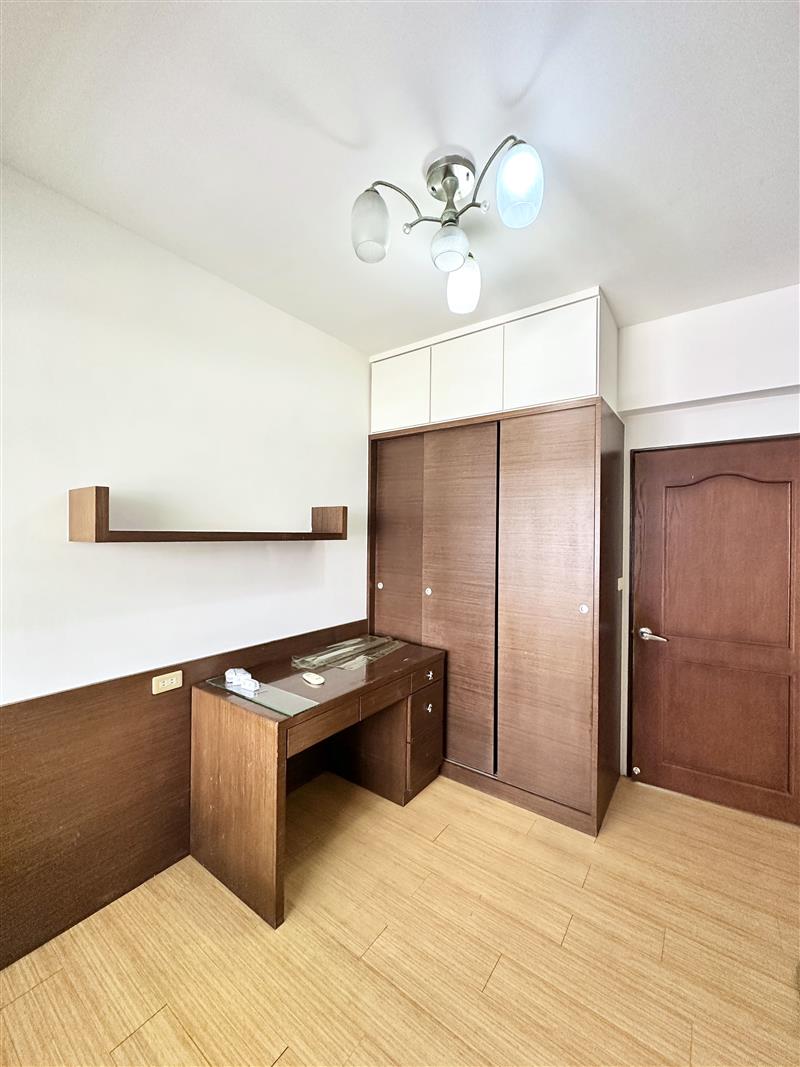 社宅🏠後昌電梯3房近莒光右昌商圈加工區捷運油廠國小📞愛窩,愛窩 iwow house