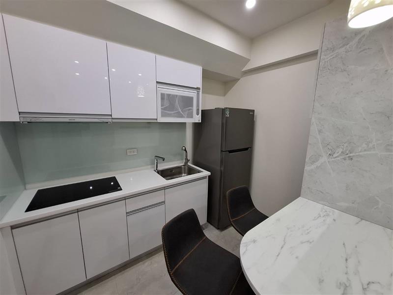 【稀有】全新未住 愛河第一排 高樓層景觀二房 (陽台直接看高雄流行音樂中心),愛窩 iwow house