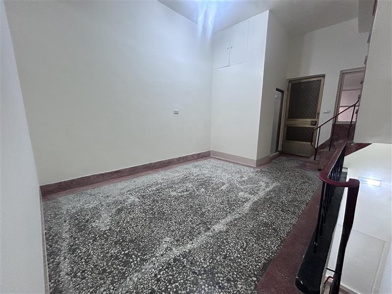 社宅🏠九如一大坪數獨棟透天門口可停車近國1輕軌📞愛窩,愛窩 iwow house