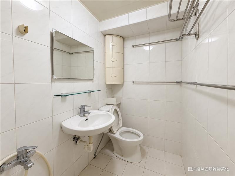 社宅🏠文川6F左營商圈4房萌寵採光可租車位近捷運📞愛窩,愛窩 iwow house