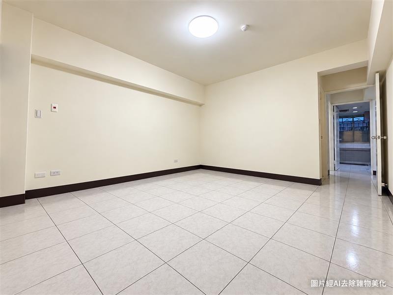 社宅🏠文川6F左營商圈4房萌寵採光可租車位近捷運📞愛窩,愛窩 iwow house