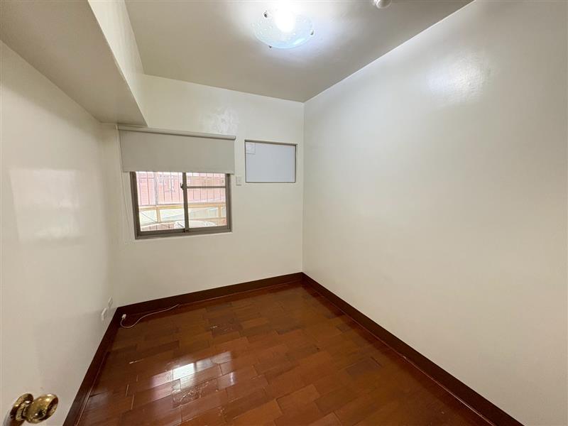 社宅🏠文奇巨蛋商圈捷運電梯採光3房近國10文藻高鐵📞愛窩,愛窩 iwow house