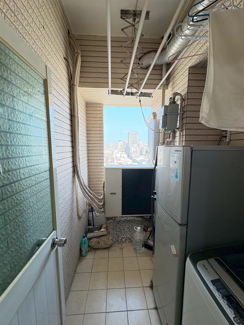社宅🏠仁義三多商圈電梯採光萌寵陽台景觀大房近捷運📞愛窩,愛窩 iwow house