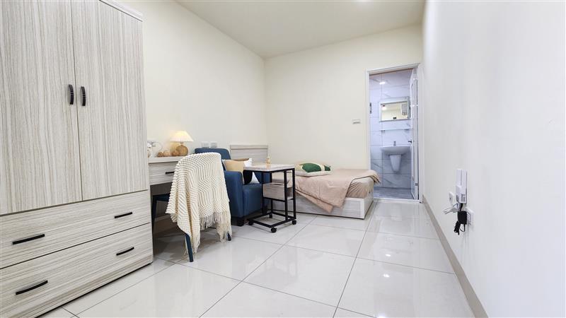 柳橋西302岡山商圈可租補電梯套房全新傢俱近捷運📞愛窩,愛窩 iwow house