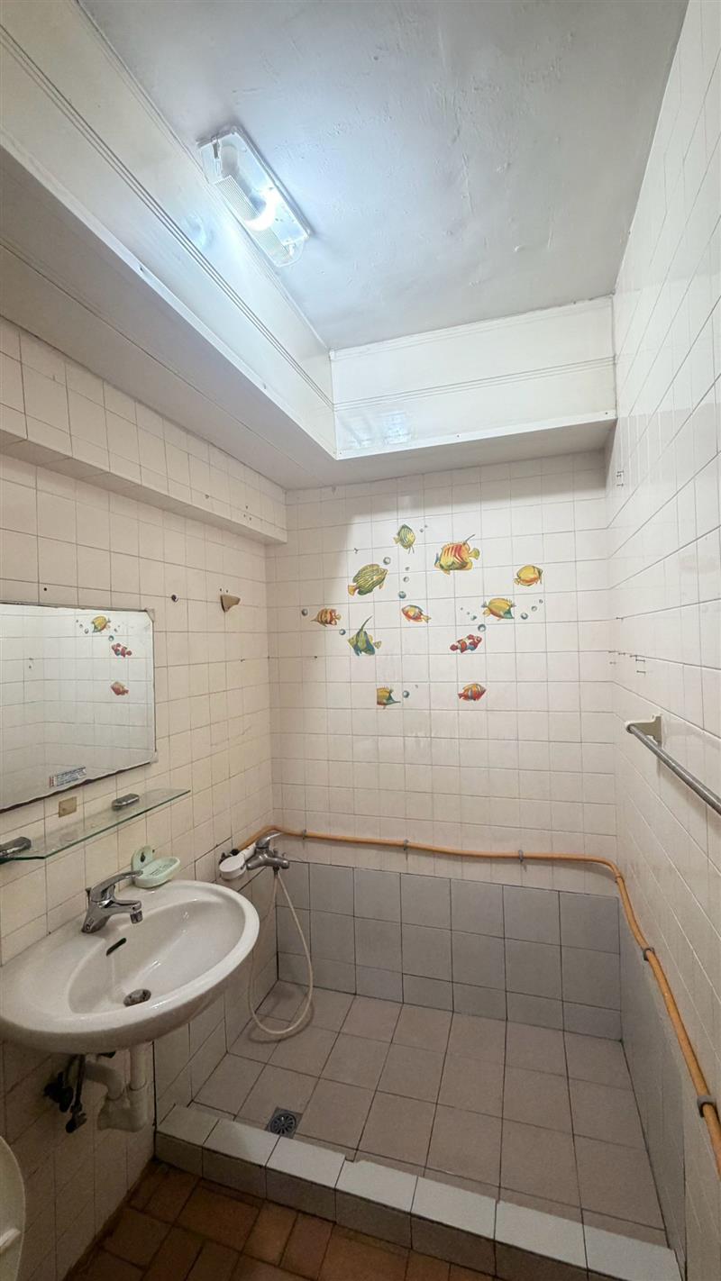 社宅🏠復興一火車站獨洗可寵大套房近美麗島夜市📞愛窩,愛窩 iwow house