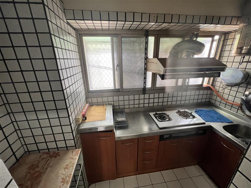 社宅🏠翠屏電梯採光3房近義守大學📞愛窩,愛窩 iwow house