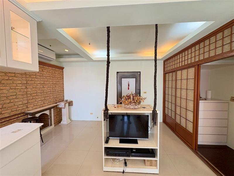 社宅🏠仁義三多商圈電梯採光萌寵陽台景觀大房近捷運📞愛窩,愛窩 iwow house