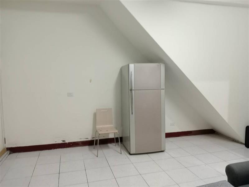 水管301獨洗陽台大坪套房近台塑📞愛窩,愛窩 iwow house