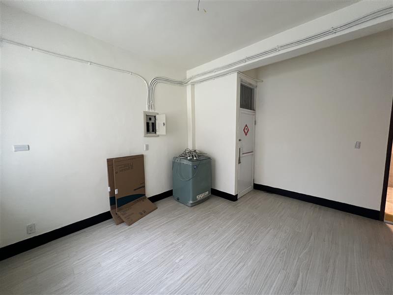 社宅🏠苓雅二新崛江三多雙商圈採光可寵大2房近流行音樂中心南高正中心📞愛窩,愛窩 iwow house