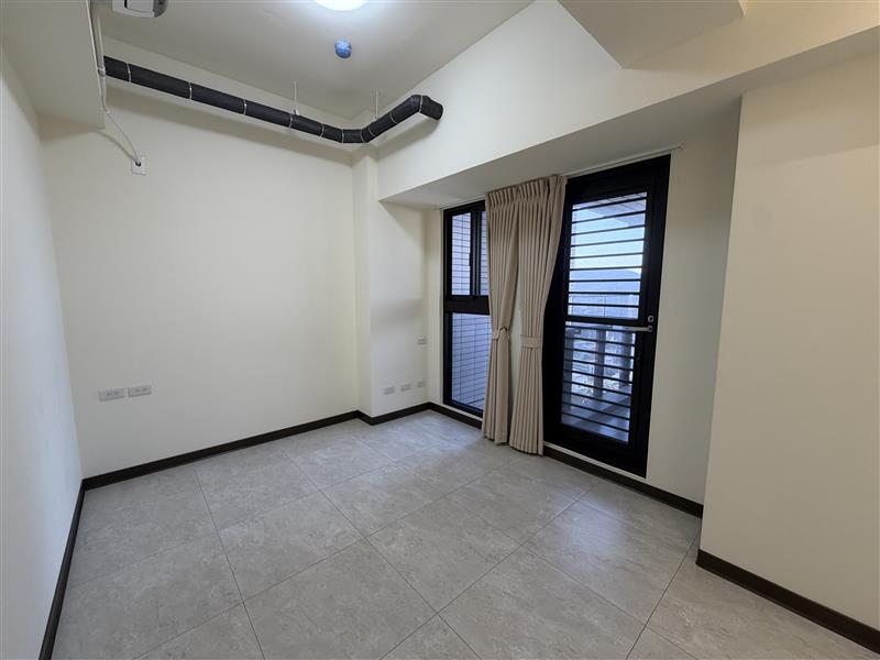 社宅🏠中山一27F民生臻愛2+1房車位近新崛江捷運📞愛窩,愛窩 iwow house