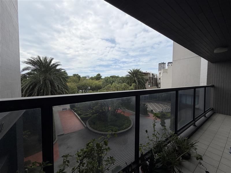 社宅🏠土庫二12精緻住宅電梯2+1房家樂福都會公園愛窩,愛窩 iwow house