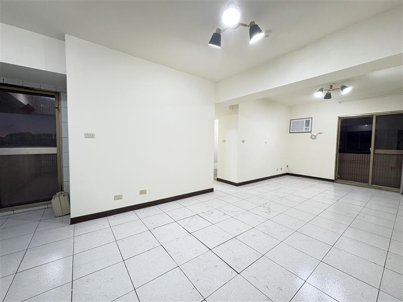 社宅🏠民富27電梯3房後庄商圈近後庄車站📞愛窩,愛窩 iwow house