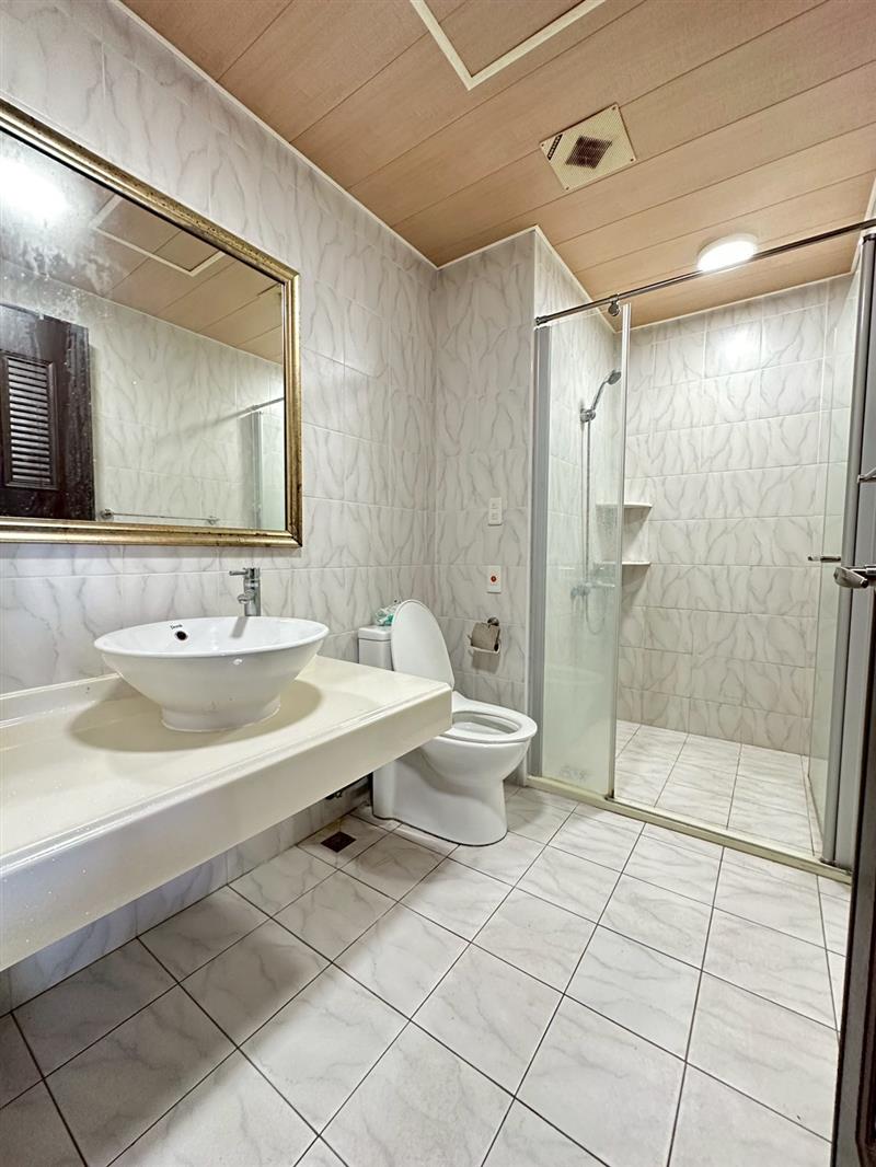 社宅🏠新東一電梯採光2房可寵近青埔火車站捷運站 📞愛窩,愛窩 iwow house