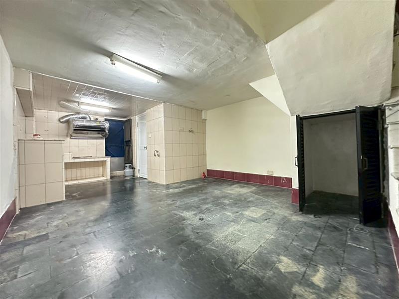 社會住宅🏠銀川內惟商圈萌寵二樓透天採光5房近美術館📞愛窩,愛窩 iwow house