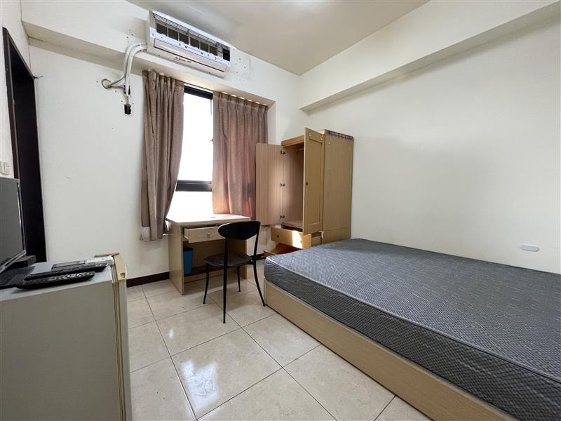 社宅🏠仁樂3-5商圈採光陽台獨立套房近國1📞愛窩,愛窩 iwow house