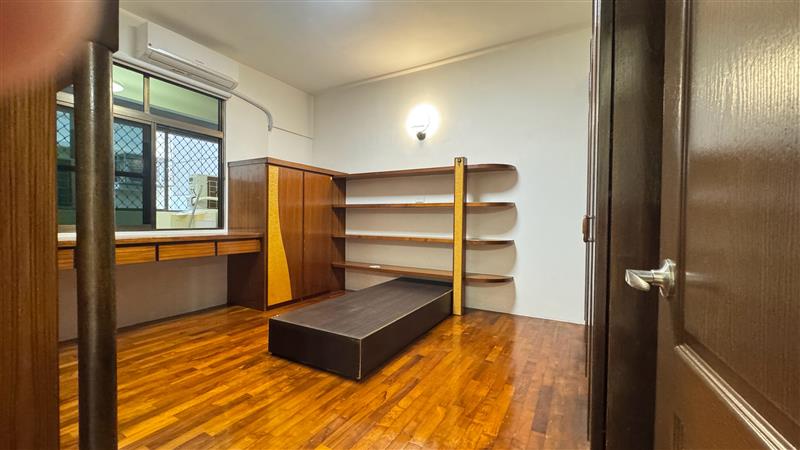 社宅🏠興中一三多商圈家具家電全3房美寓機車位近捷運📞愛窩,愛窩 iwow house