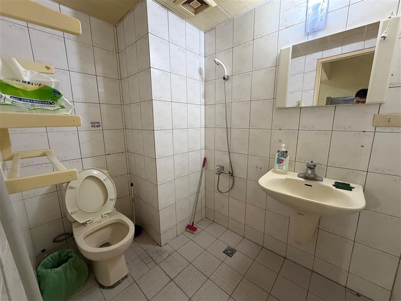 社宅🏠逢甲電梯3房平車近巨蛋高美館輕軌📞愛窩,愛窩 iwow house