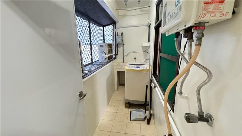 社宅🏠興中一三多商圈家具家電全3房美寓機車位近捷運📞愛窩,愛窩 iwow house