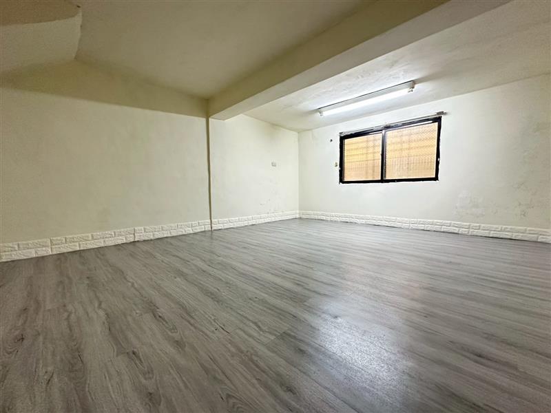 社會住宅🏠銀川內惟商圈萌寵二樓透天採光5房近美術館📞愛窩,愛窩 iwow house