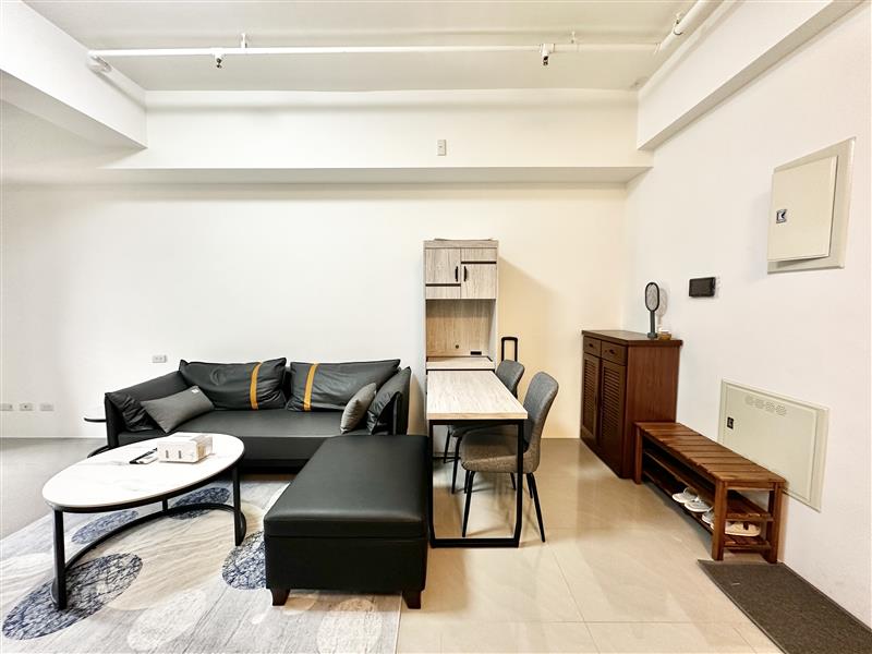 社宅🏠仁武北屋北八卦寮榮總景觀陽台可寵1+1房愛窩,愛窩 iwow house