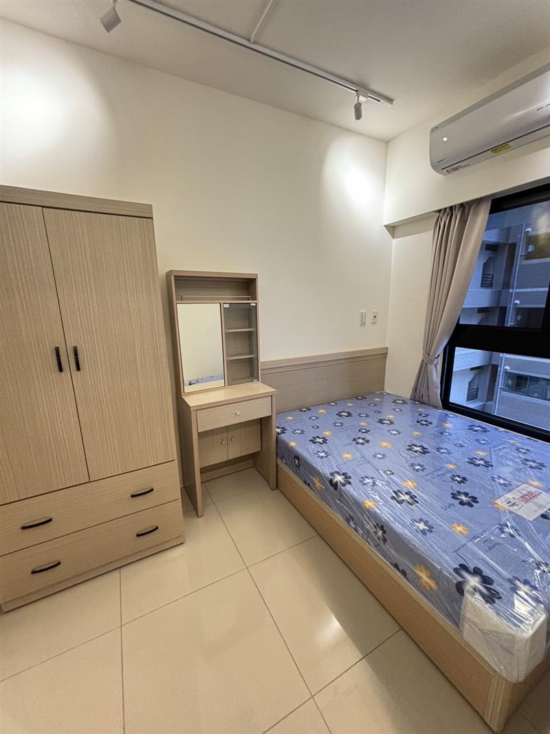 社會住宅🏠文川3房左營商圈近左營高鐵愛窩,愛窩 iwow house