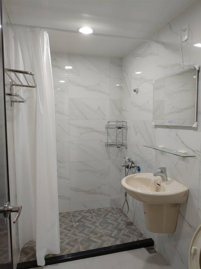 遼寧一5C熱河商圈貓寵採光近高雄車站📞愛窩,愛窩 iwow house