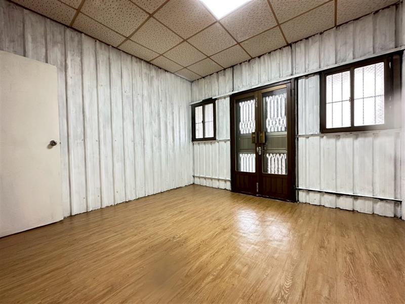 社會住宅🏠銀川內惟商圈萌寵二樓透天採光5房近美術館📞愛窩,愛窩 iwow house