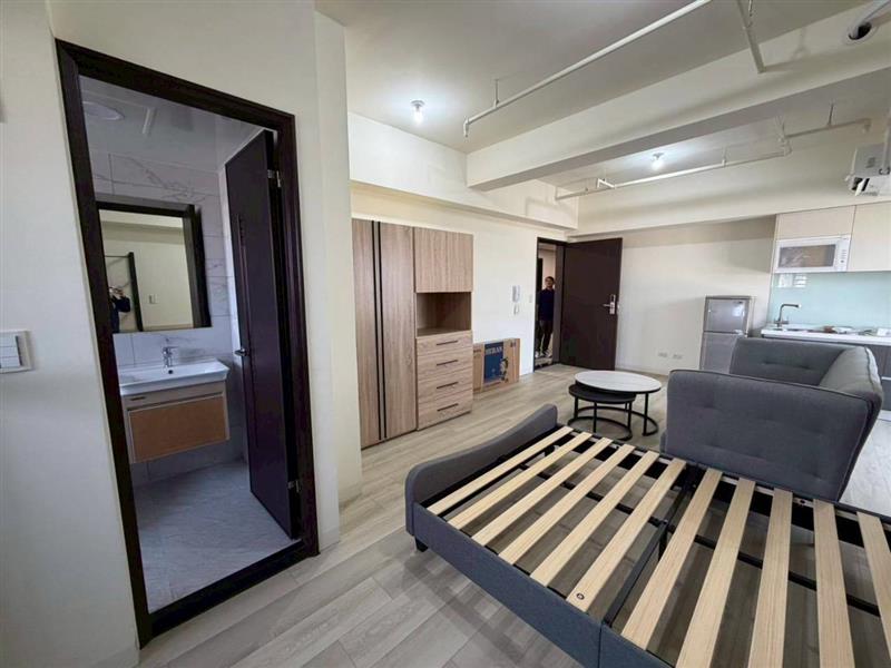 社宅🏠大中二高鐵商圈電梯採光獨立套房三鐵共構近巨蛋📞愛窩,愛窩 iwow house