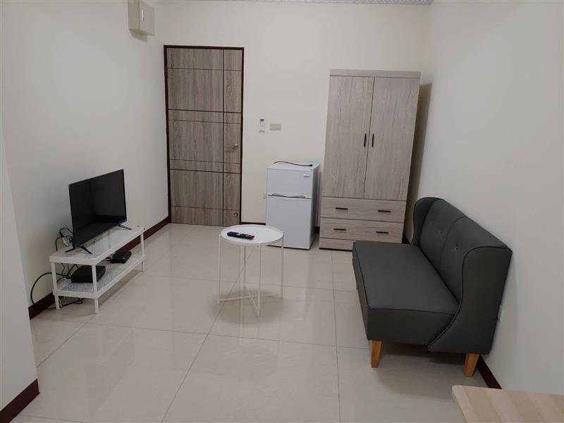 遼寧一5C熱河商圈貓寵採光近高雄車站📞愛窩,愛窩 iwow house