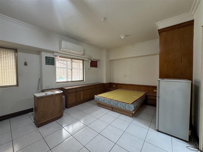 社宅🏠正忠9F電梯貓寵獨立套房近科工館樹德📞愛窩,愛窩 iwow house