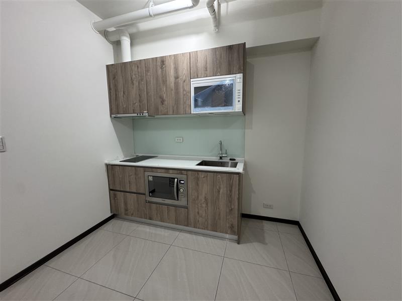 社宅🏠民族一明誠商圈電梯採光獨洗獨立套房近捷運巨蛋📞愛窩,愛窩 iwow house